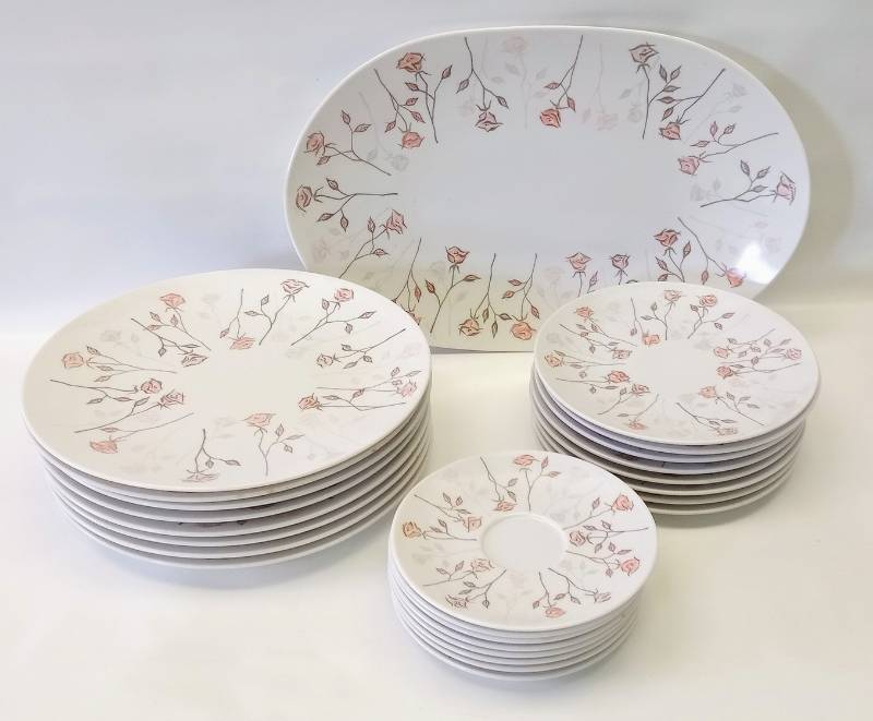 lot 1796 image: Vintage Brookpark Melmac Dishes and Platter Lot