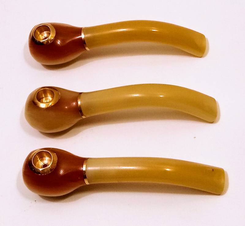 lot 1989 image: 3 Mini Ox Horn Pipes  NEW