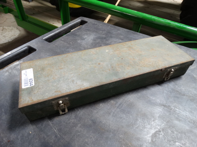 lot 6344 image: S-k wayne 12 ratchet set in case.