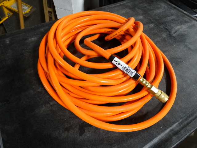 lot 6374 image: 38 Air hose.