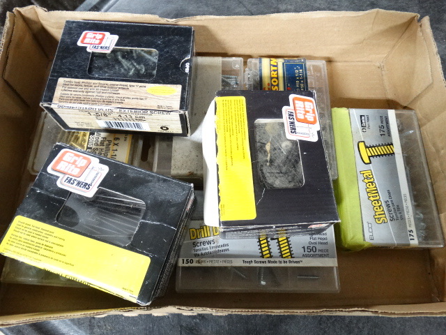 lot 6383 image: Lot of washers and fastners.