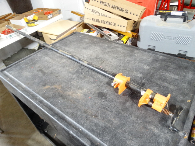 lot 6403 image: Large bar clamp.
