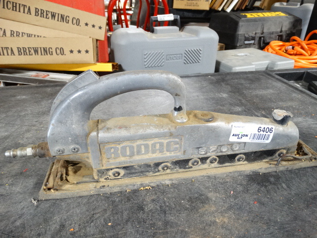lot 6406 image: Rodac air straight line sander.