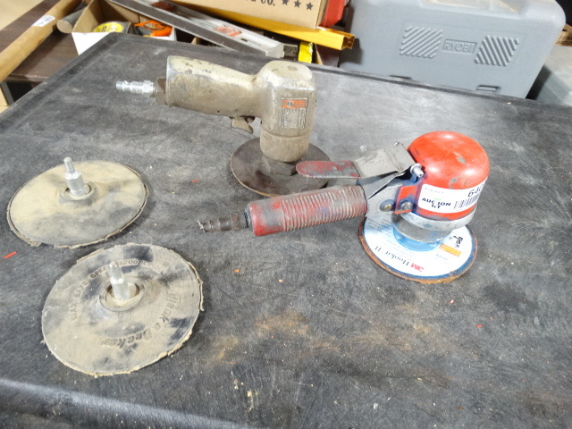lot 6407 image: 2 Air disk sanders with extra 2 disc.