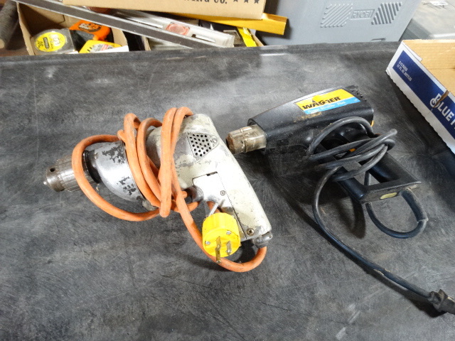 lot 6411 image: Wagnor power stripper and 38 power drill.
