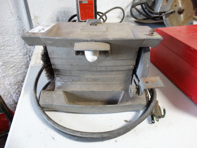lot 6438 image: Small bench grinder.