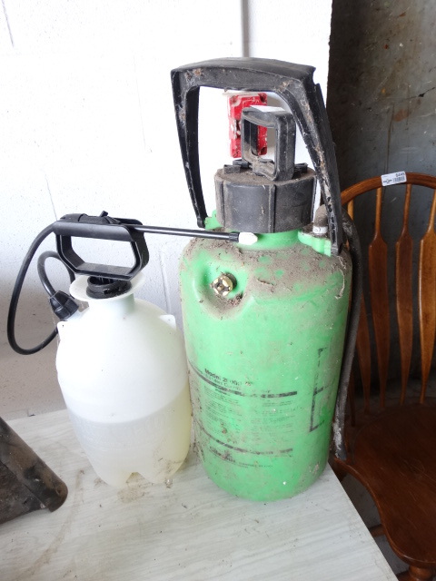 lot 6446 image: 2 Sprayers.
