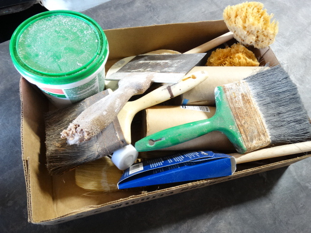 lot 6474 image: Lot with used paint brushes, all purpose joint compound, new paint brush and more.