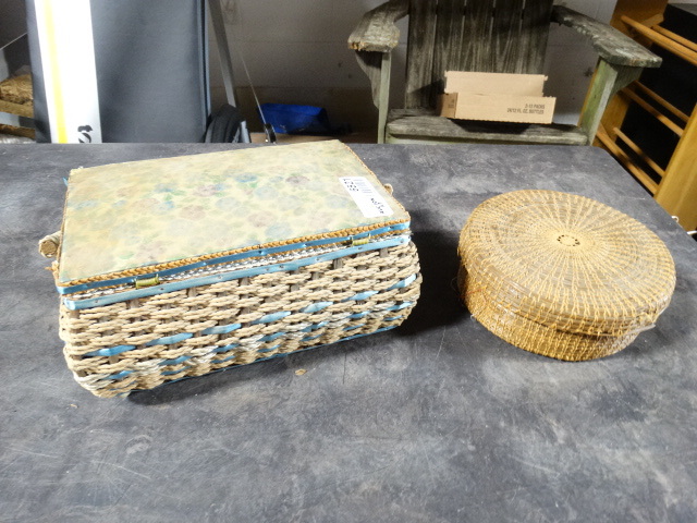 lot 6521 image: Sewing baskets with contents.