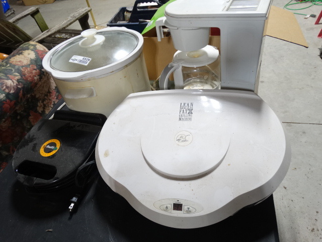 lot 6526 image: Crock pot, swift sandwhich toaster, lean mean fat grilling machine and a coffee pot.