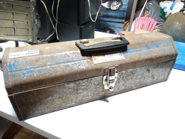 lot 6535 image: Sears craftsman metal tool box with contents.
