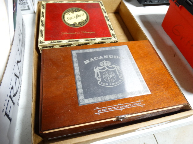 lot 6600 image: 2 Cigar boxes.