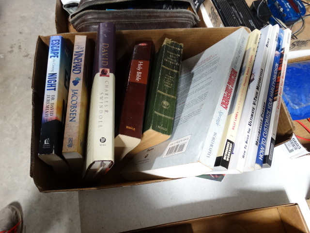lot 6602 image: Lot of books.