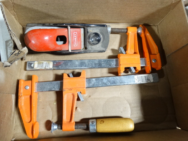 lot 6608 image: 2 Small jorgensen clamps and a stanely hand plane.