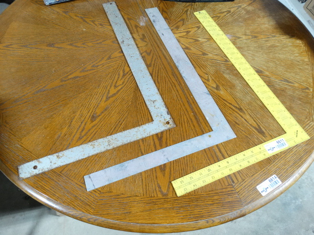 lot 6611 image: 3 2 Rafter squares.