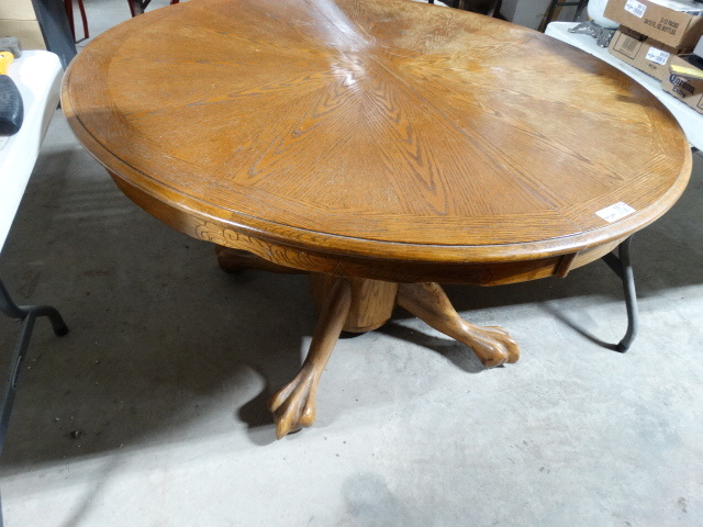 lot 6614 image: Round dining table.