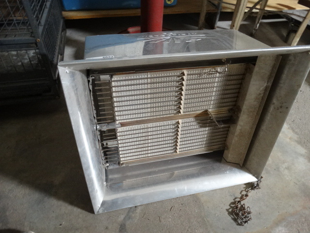 lot 6623 image: Reverver hanging shop heater.