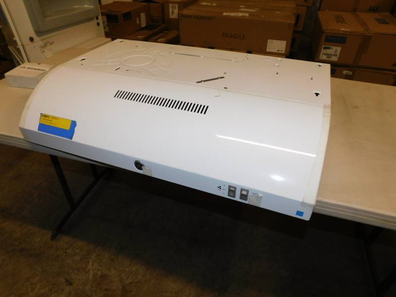 lot 5818 image: GE JVE40DT1WW Range Hood