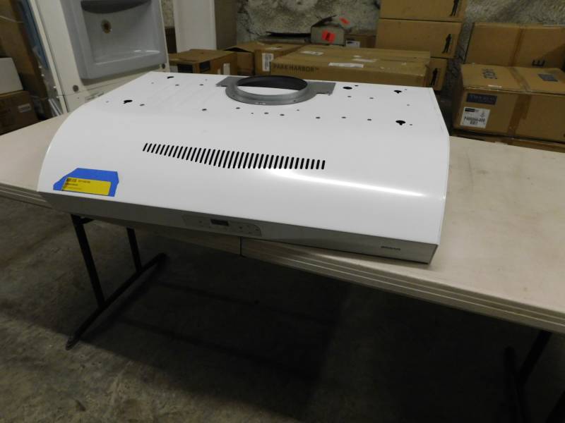 lot 5819 image: 30  450 CFM Under Cabinet Range Hood - White