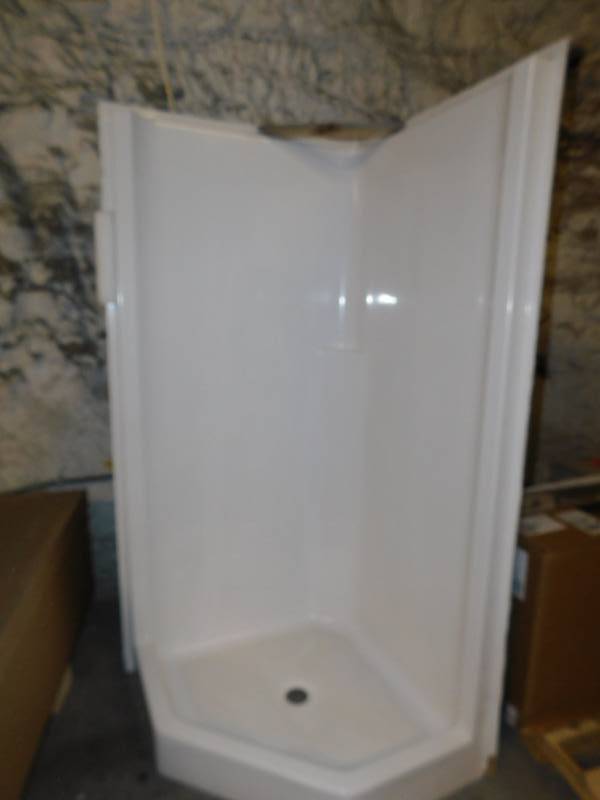 lot 5608 image: Aquatic Bath 1362NAC-WH White 36x36x77 Neo Angle Shower
