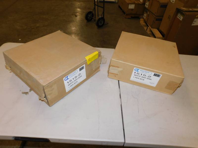 lot 5742 image: Lot of 2 Benjamin White Bar Sinks
