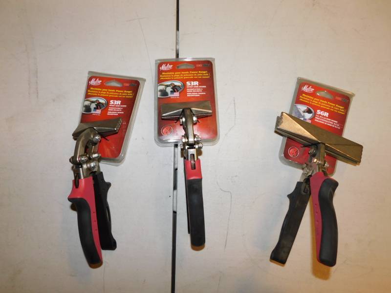 lot 5799 image: Lot of Malco 3 Offset Hand Seamers