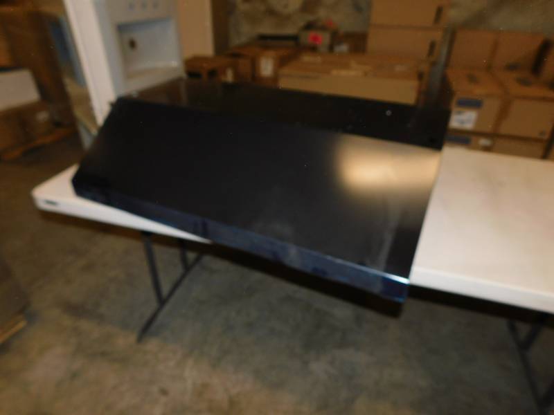 lot 5815 image: Broan AP100-A Range Hood