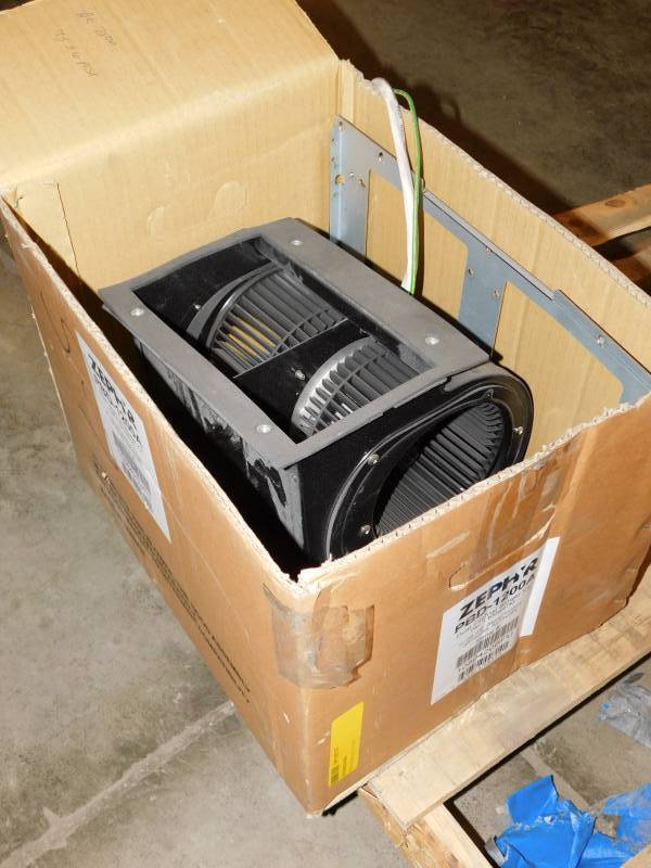 lot 5832 image: Zephyr PBD-1200A NA Blower 1200 CFM Internal Blower for Zephyr Range Hoods with 10  Ducts