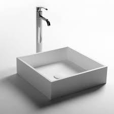lot 5617 image: Italian Classic Bathroom Stone Wash Basin WD3831
