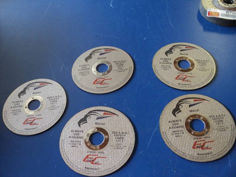 lot 8701 image: (5) cr lot Eagle Cut Metal Cutting blades Type 1, 4-12 x 116 x 78