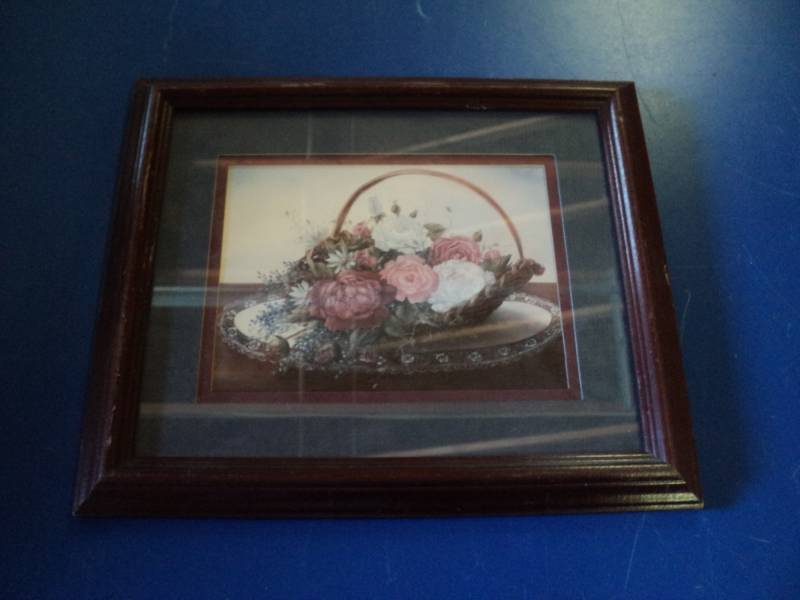 lot 8747 image: Prefessionally matted and framed print, Flowers & Lace, 10x 12