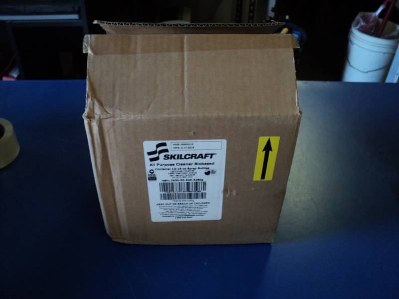 lot 8752 image: (1) case Skilcraft All Purpose Cleaner Bio-Based, (12) 16 oz spray bottles