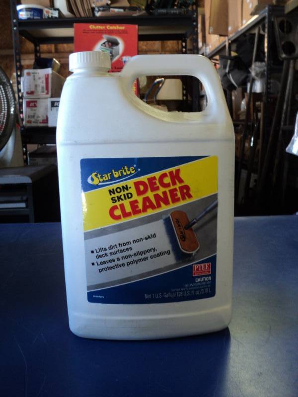 lot 8755 image: (1) Gallon Star Brite Non-Skid Deck Cleaner