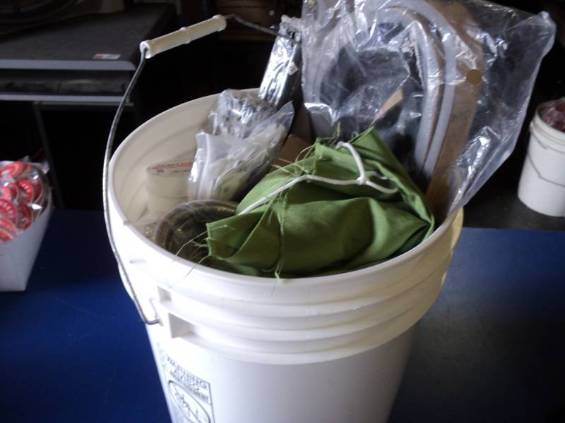 lot 8812 image: 29 lbs hardwaare in a 5 gallon bucket