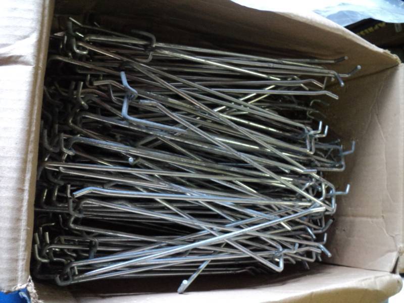 lot 8811 image: (1) box of (100) Peg Hooks, 12L w tag holder, Lozier Brand