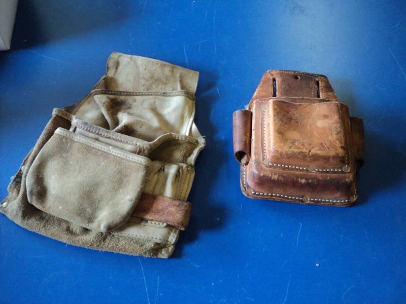 lot 8840 image: (2) ct mixed lot leather tool pouches