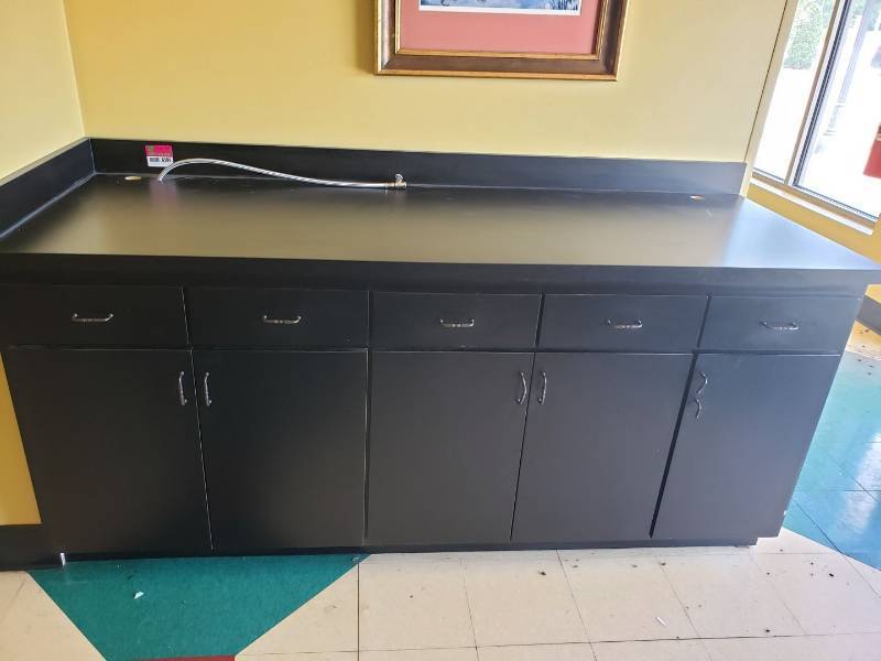 lot 8504 image: Built in cabinet