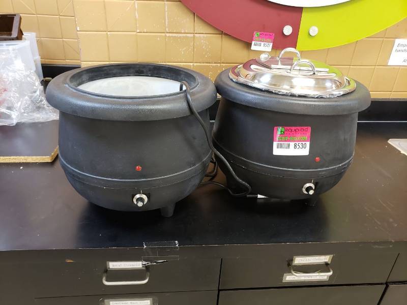 lot 8530 image: (2) soup warmers