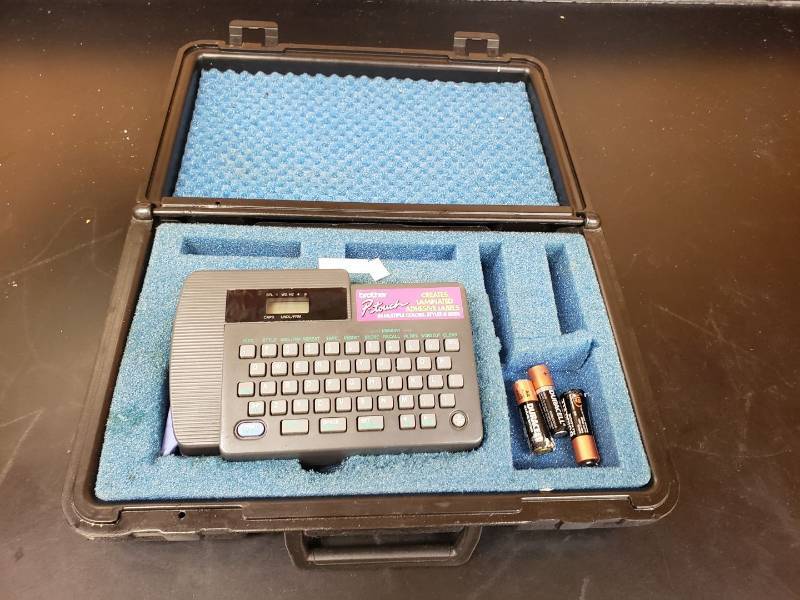 lot 8534 image: Brother P-touch label machine