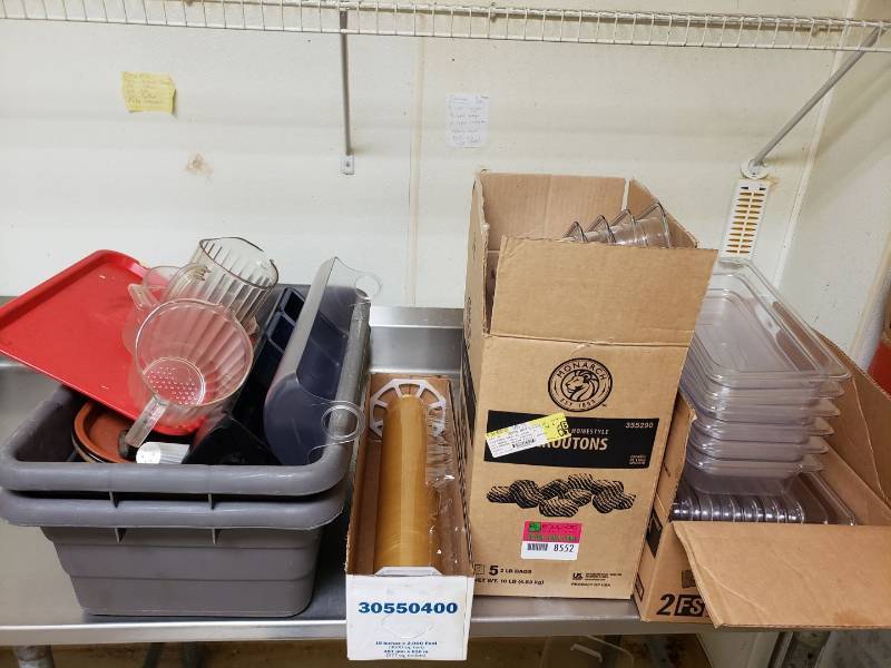 lot 8552 image: Plastic wrap, bus tubs, insert pans