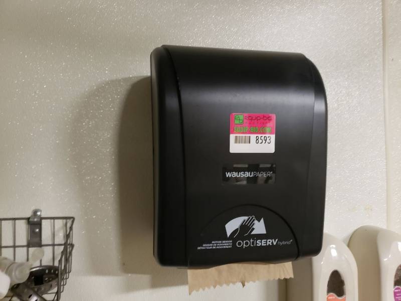 lot 8593 image: Automatic paper towel dispenser