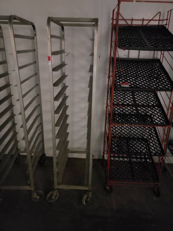 lot 8617 image: Meat pan rack