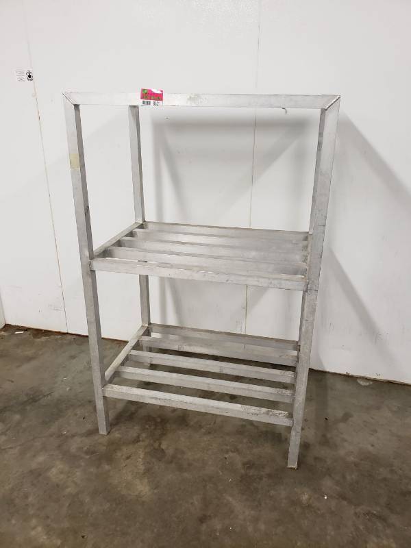 lot 8620 image: Aluminum 3 tier dunnage rack