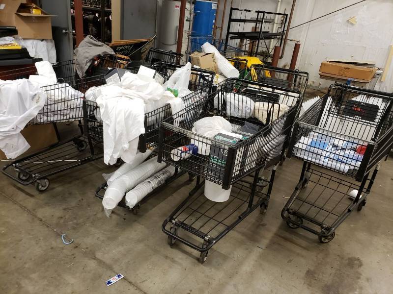 lot 8649 image: (7) shopping carts with contents