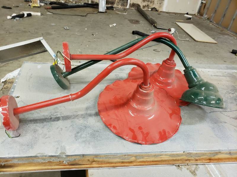lot 8663 image: (3) light fixtures