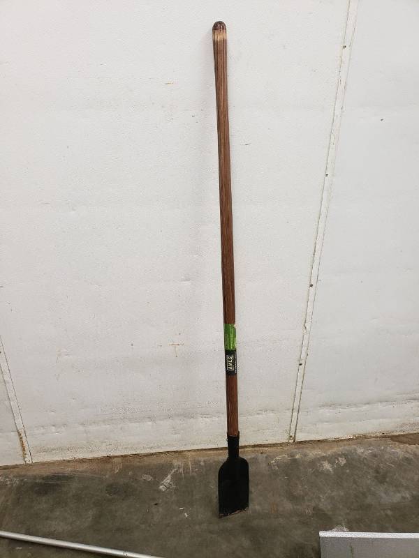 lot 8681 image: Floor scraper
