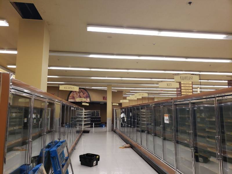 lot 8697 image: Signage on reach in coolers