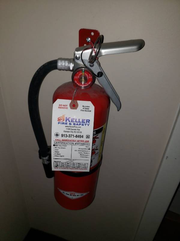 lot 8746 image: fire extinguisher