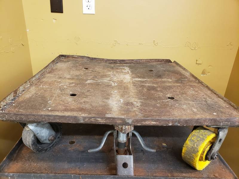 lot 8779 image: heavy duty cart