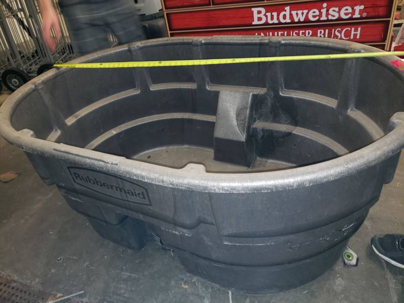lot 8798 image: Rubbermaid trough